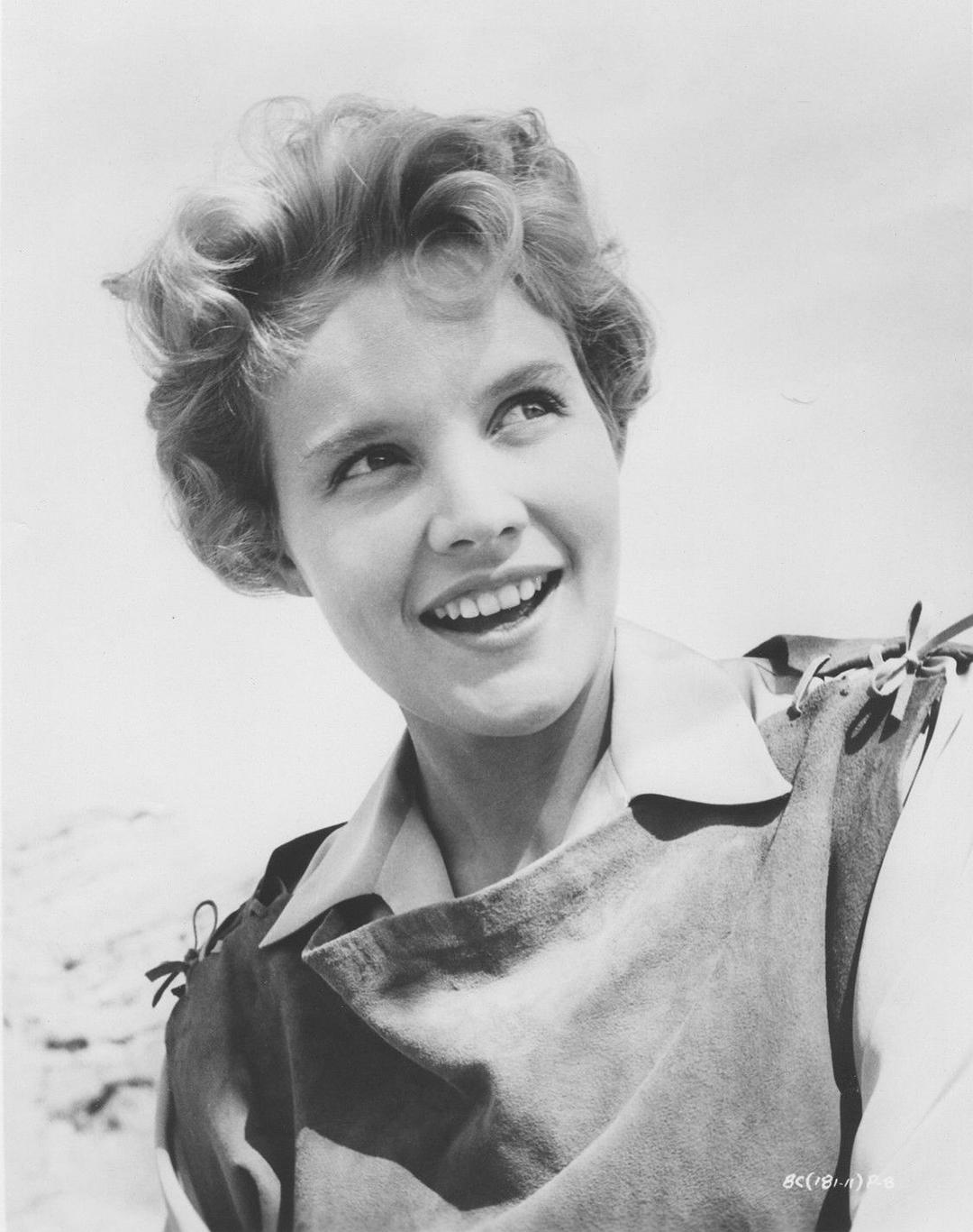 《锦绣大地》-高清电影-完整版在线观看