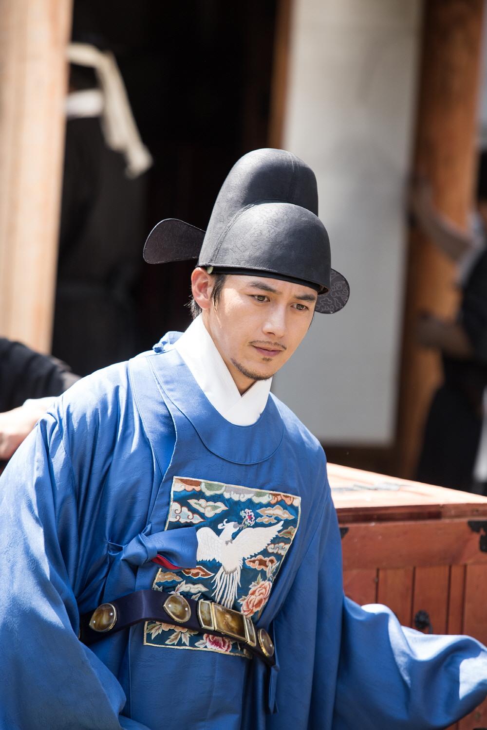 《狱中花》全集-电视剧-在线观看