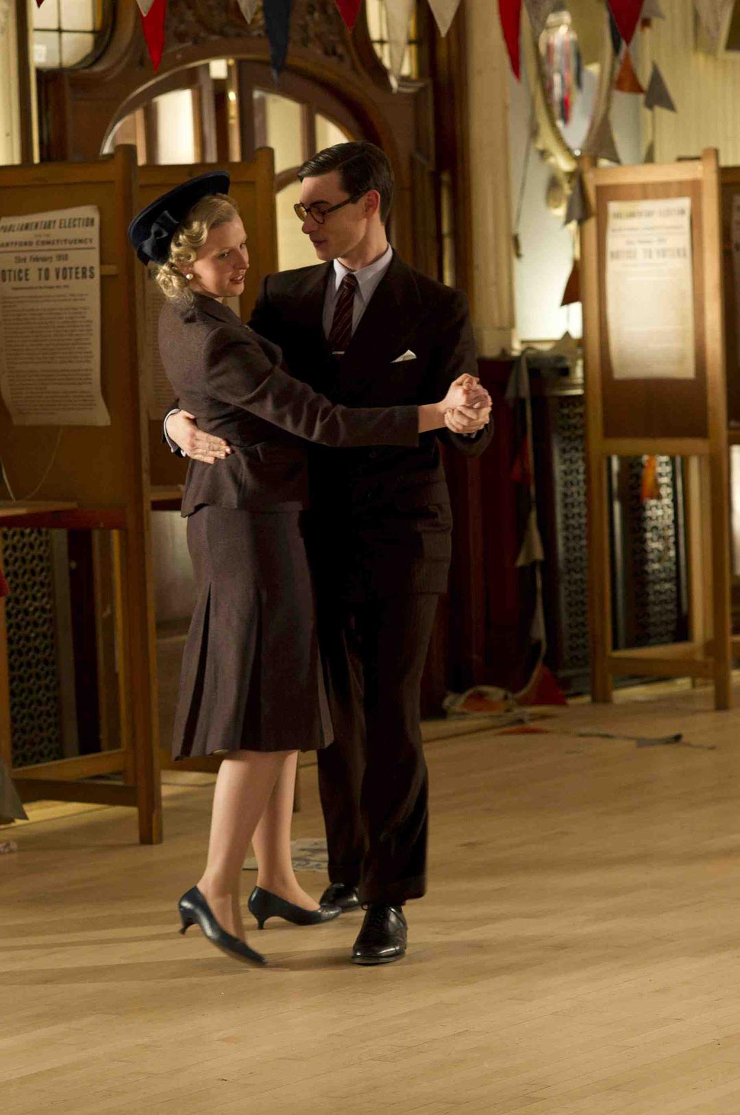 《铁娘子:坚固柔情》全集-高清电影完整版-在线观看