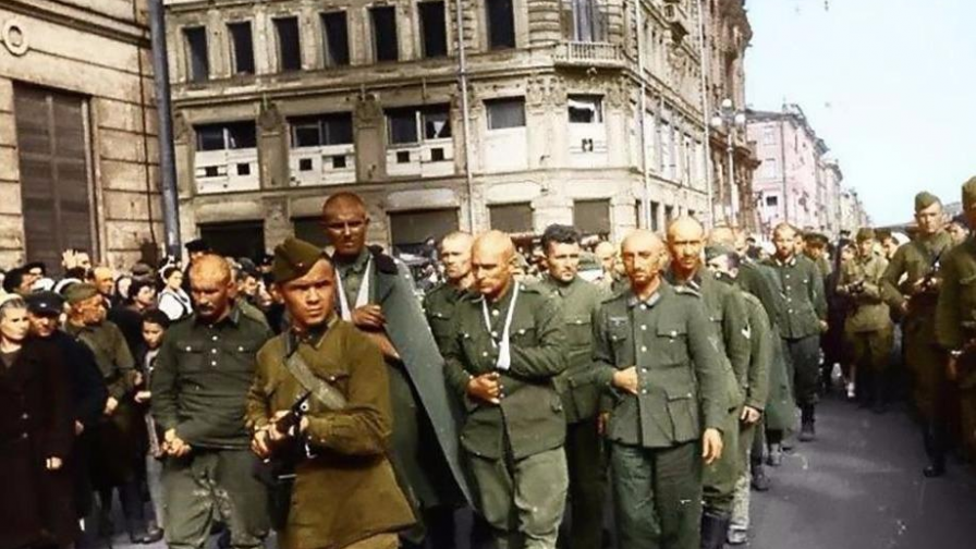 Парад военнопленных в Москве 1944. Марш пленных в Москве 1944. Пленные немцы в Москве 1944. Операция большой вальс 1944 года. Операция вальс