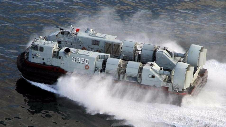 Fsdss 739. Десантные катера на воздушной подушке типа LCAC. Катера Тип 726. LCAC устройство. Type 726 4a.