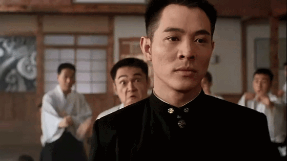 同样是动作演员为什么李连杰的动作就比成龙更好看呢