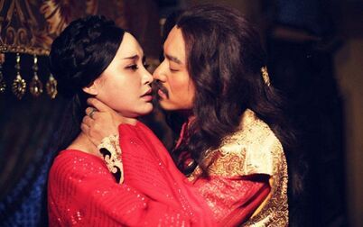 《寡居的一年》-高清电影-完整版在线观看