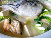 三文鱼头汤怎么做好吃 三文鱼头汤怎么做