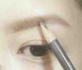 眉粉的使用方法视频 眉粉的使用方法