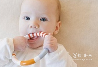 怎么知道婴儿快长牙了 怎样知道宝宝快要长牙呢