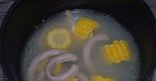 猪小肠煲汤怎么做好吃 怎么做猪小肠玉米汤？