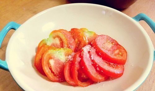 西红柿怎么凉拌 手把手教你如何凉拌西红柿？