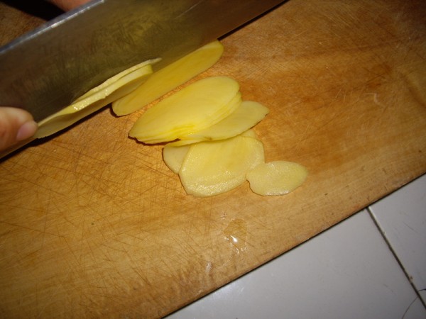 怎么炸土豆片简单又香脆 怎么炸土豆片