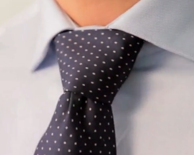 怎么打领带温莎结 如何打温莎结领带，如何系领带